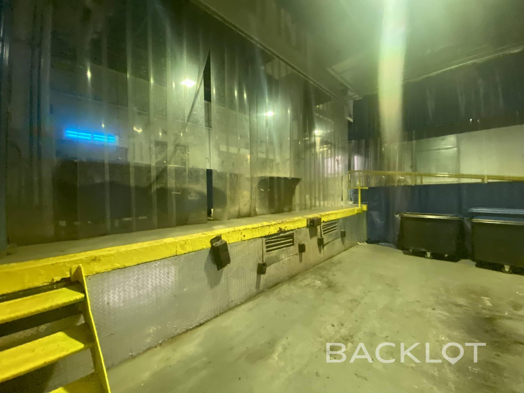 100 Avenue of the Americas (Loading Docks) - Backlot