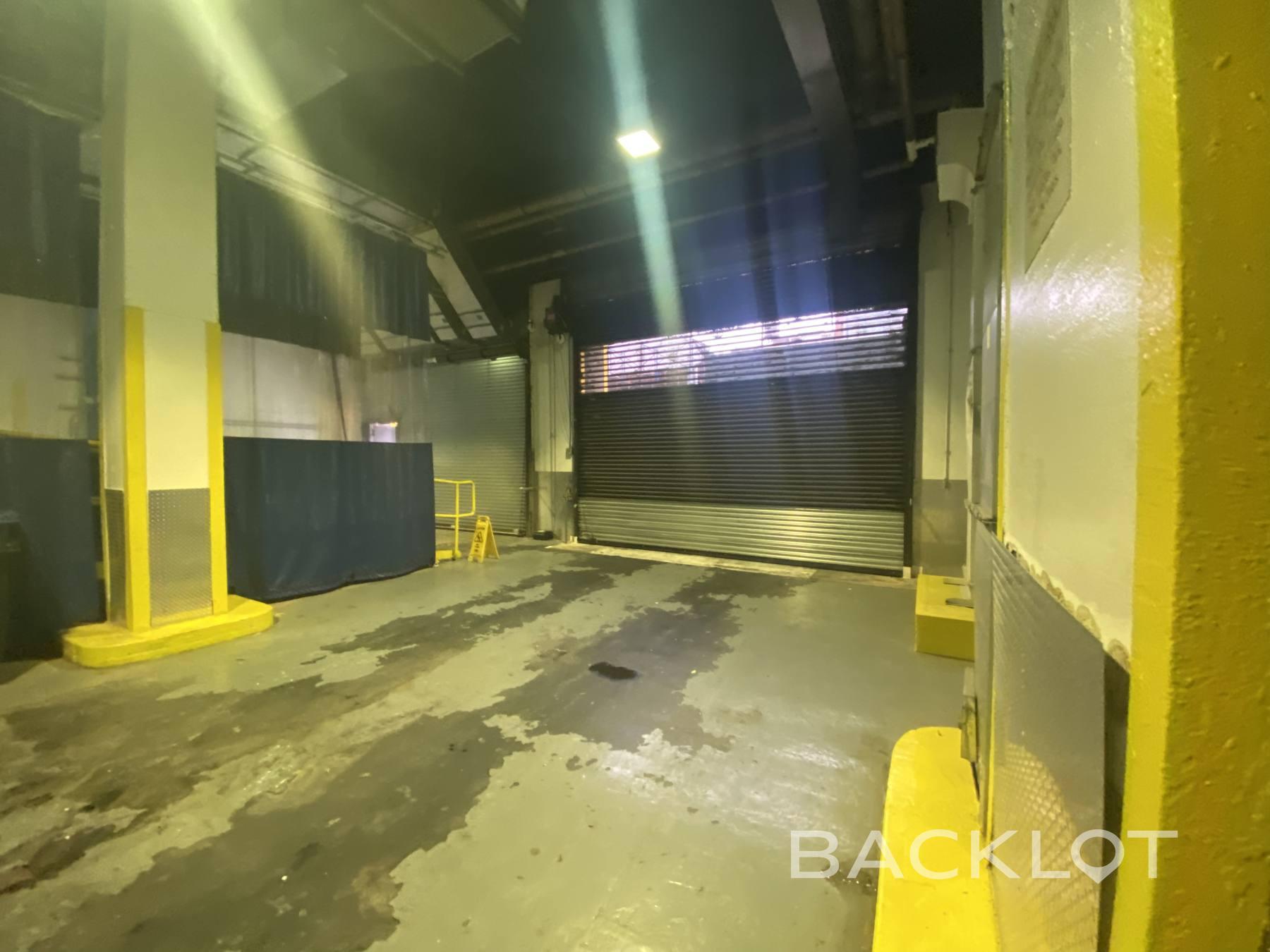 100 Avenue of the Americas (Loading Docks) - Backlot