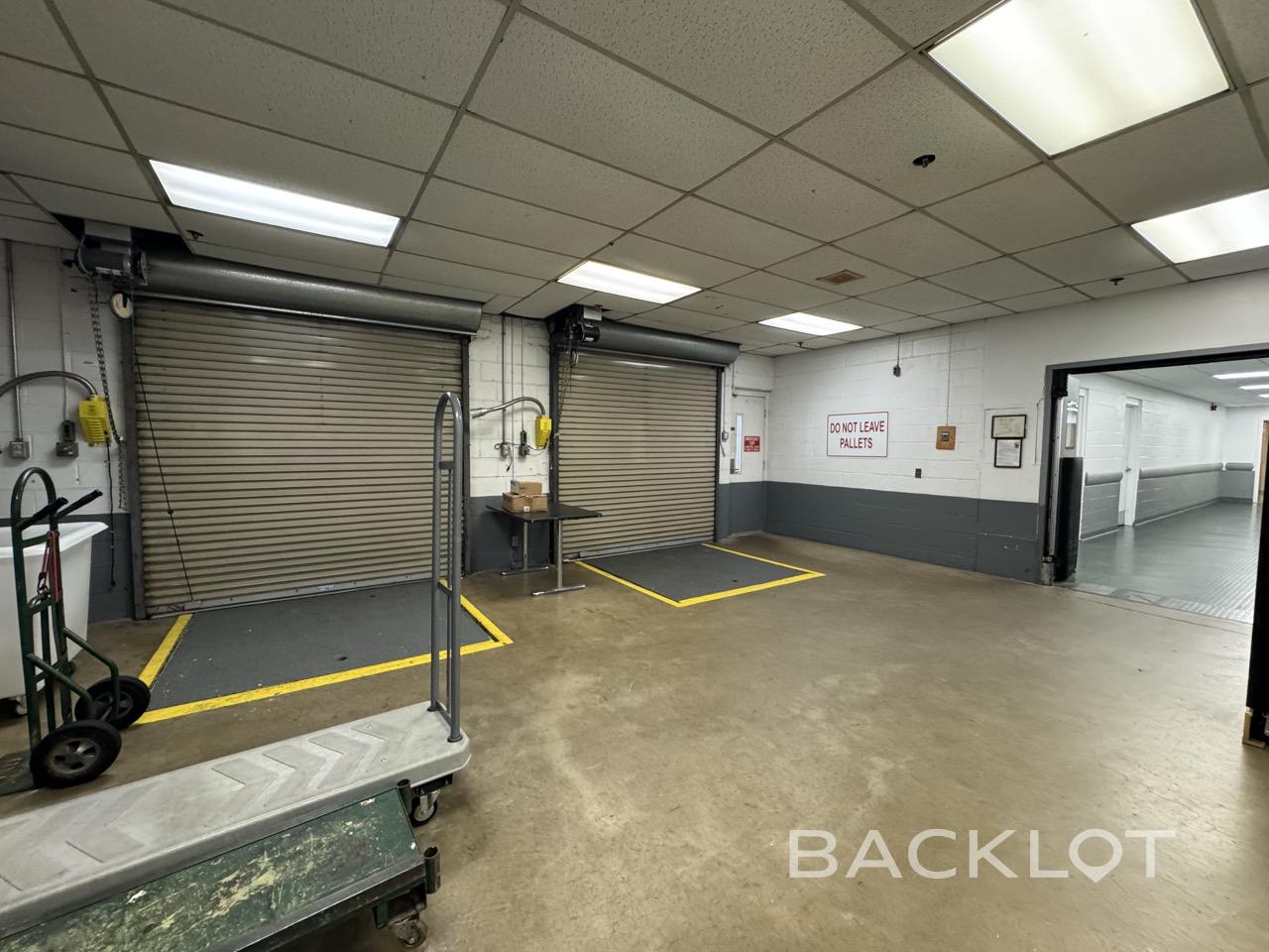 Backin Loading Docks 5 Wood Hollow Road (Loading Docks) - Backlot