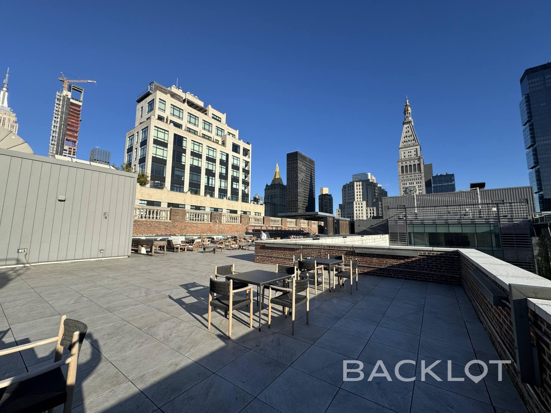 200 Fifth Rooftop 200 5th Avenue (Roofs) - Backlot