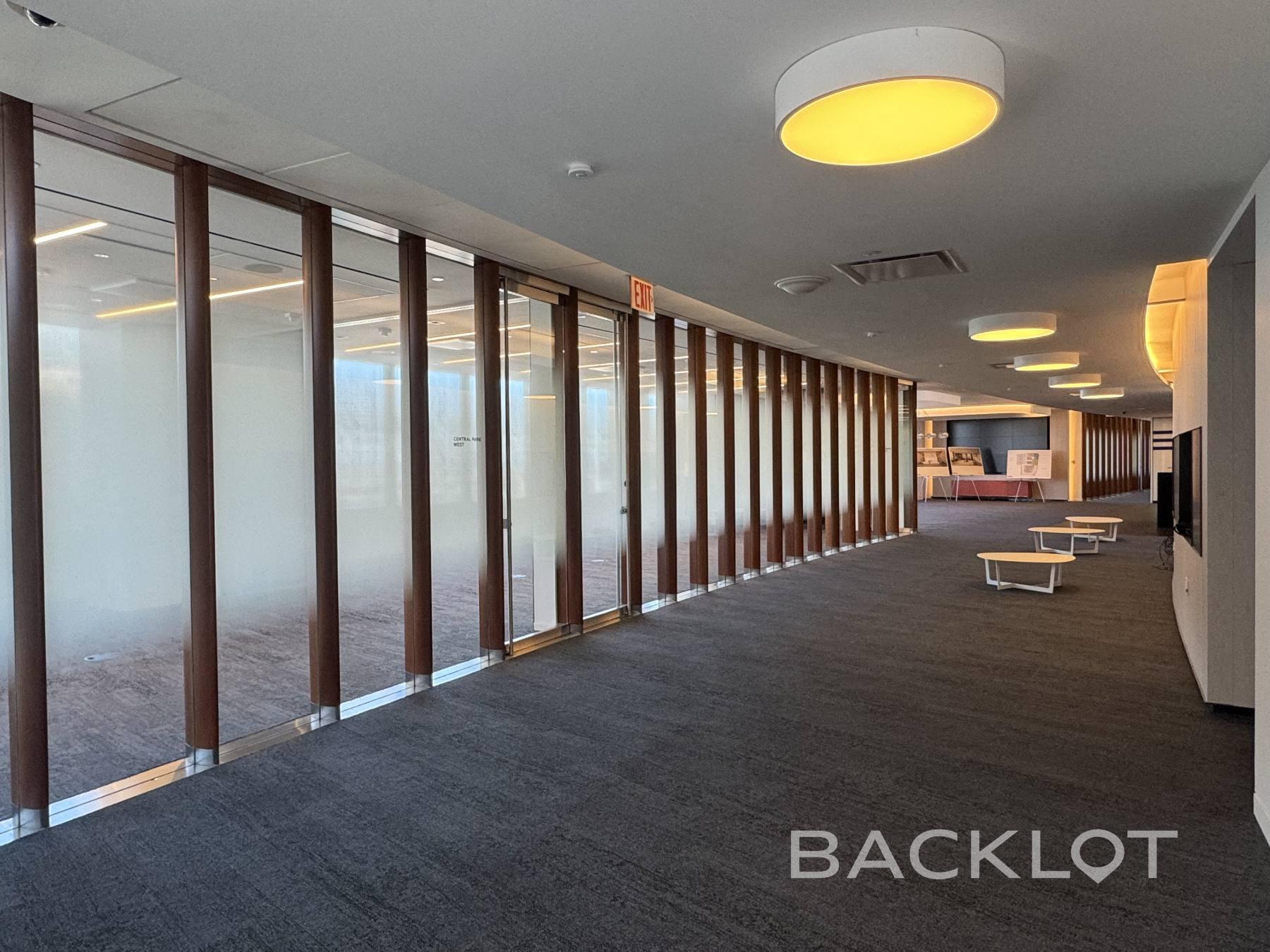 3 Times Square FL 30 (Offices) - Backlot