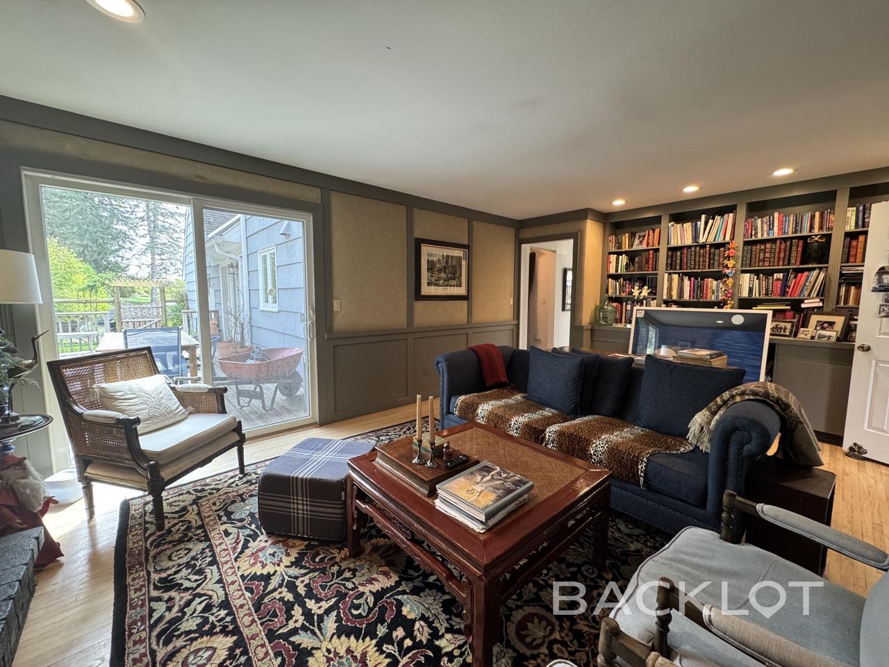 5 Ramapo Way (Residential Locations)