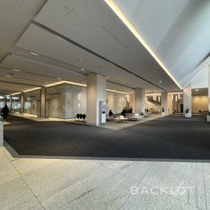 393 University Avenue (Lobbies)