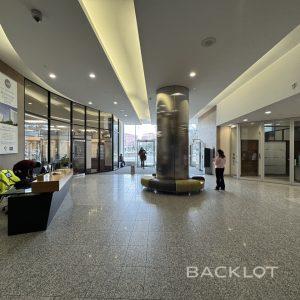 2 Robert Speck Parkway (Lobbies)