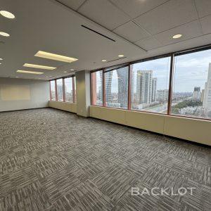 50 Burnhamthorpe Road West FL 11 (Offices)