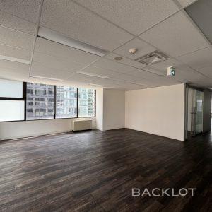 700 Bay Street FL 25 (Offices)